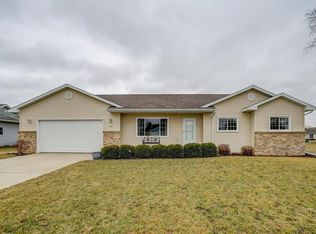 123 4th St, Brooklyn, WI 53521