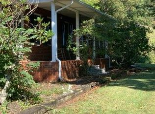 110 Browns Branch Rd, Hampton, TN 37658