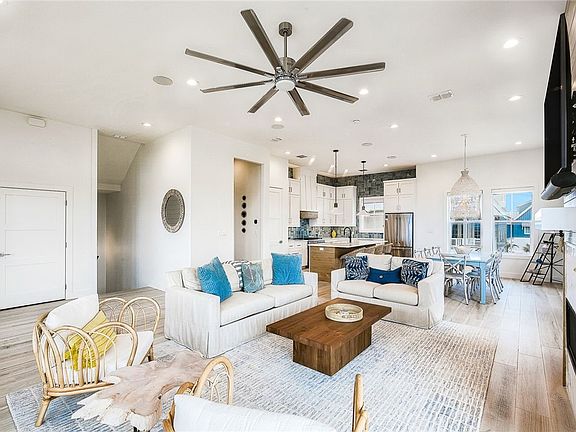 5th image of 220 Sundew Ln