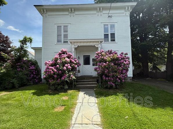 1 Pleasant St APT 2E