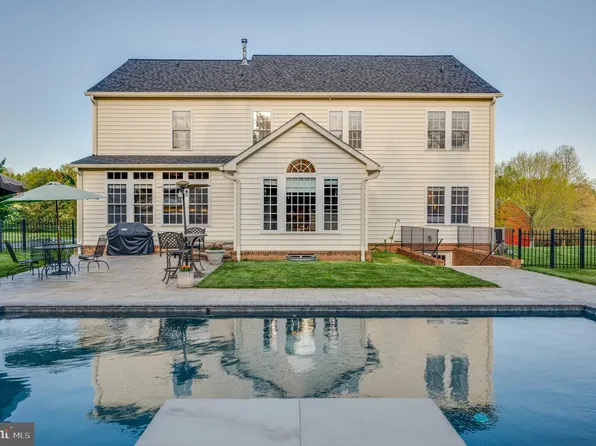 19328 Richroy Ct, Parkton, MD 21120