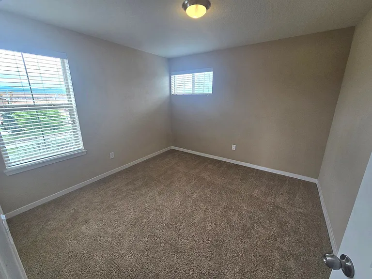 9825 Geneva Creek Ln — Photo 17