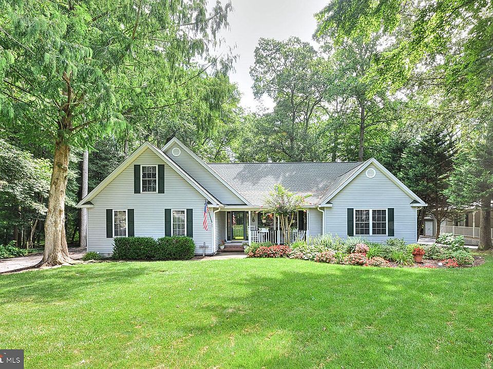 1st image of 212 Tanglewood Dr