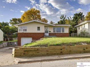 5707 Grand Ave, Omaha, NE 68104