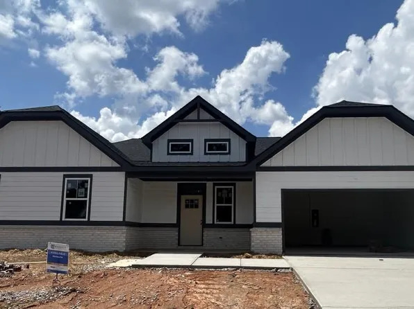 144 Eagles Crest Dr, Commerce, GA 30529