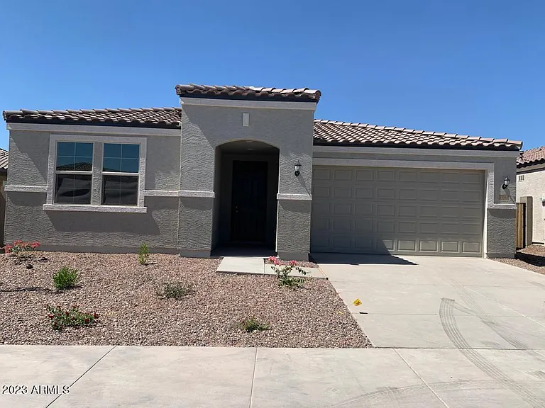 2340 W Sunland Ave — Photo 1