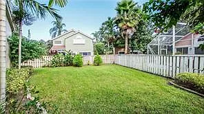 10157 NW 4th St — Photo 3