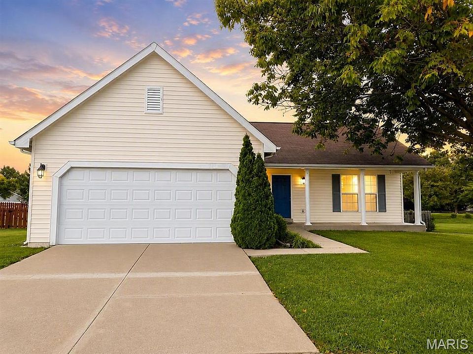 1st image of 16455 Hampden Pl