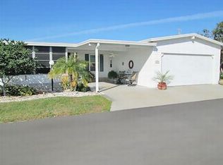 3207 Valencia Terrace Ln, Wimauma, FL 33598