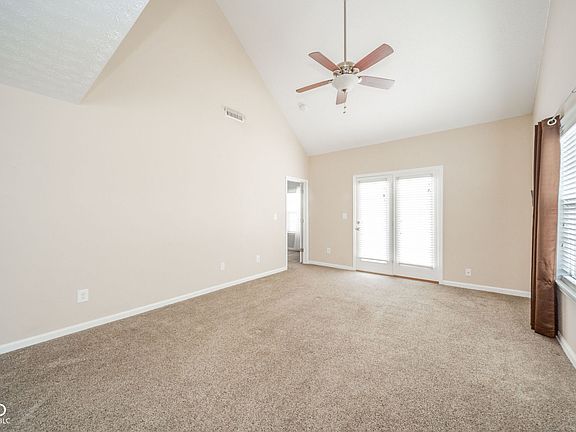 4th image of 556 Gibson Dr