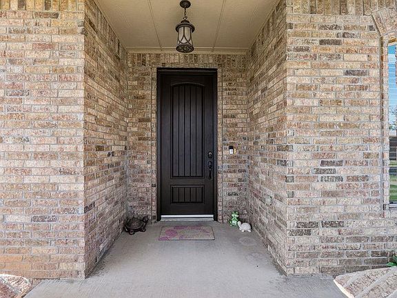 5th image of 299 Hillside Dr
