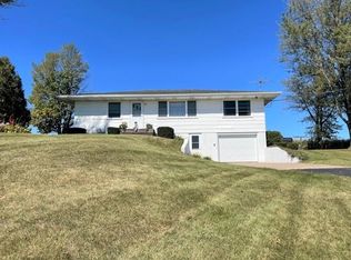20308 300th St, Zwingle, IA 52079