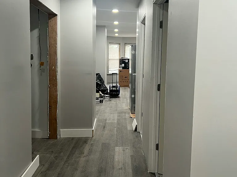 1742 N Saint Louis Ave #1 — Photo 3