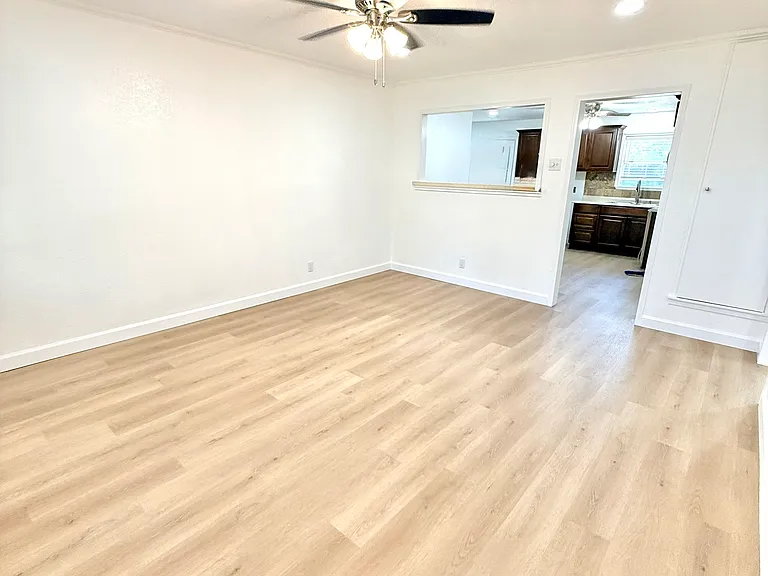 1220 Stuart Rd — Photo 7