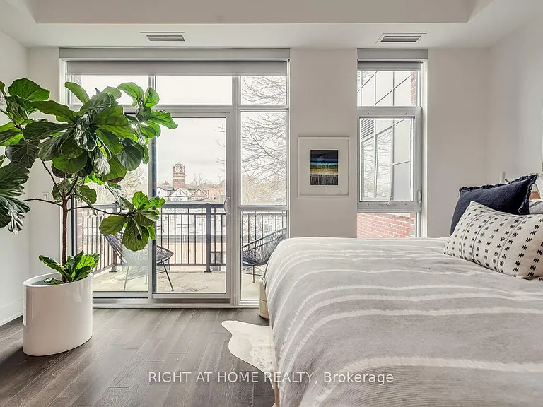 66 Kippendavie Ave #409 — Photo 20