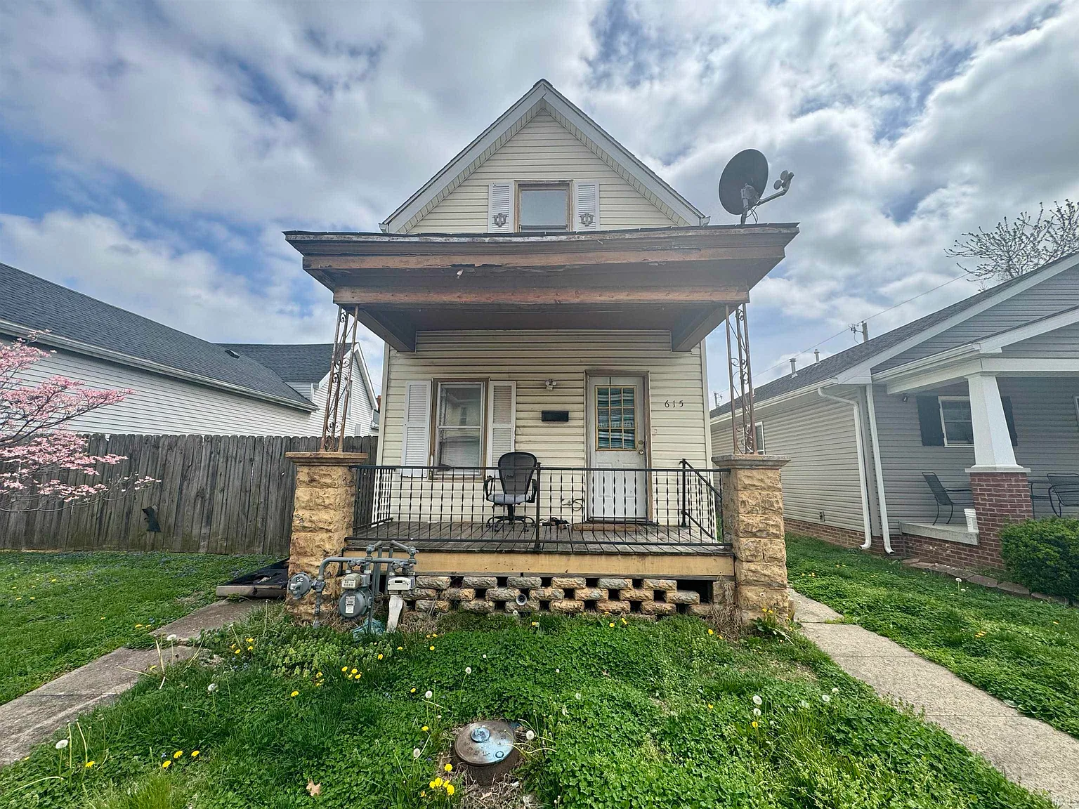 615 N 3rd Ave photo 1