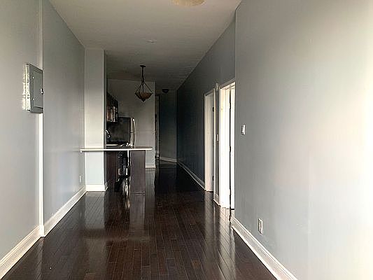 5th image of 579A Mac Donough St #4R