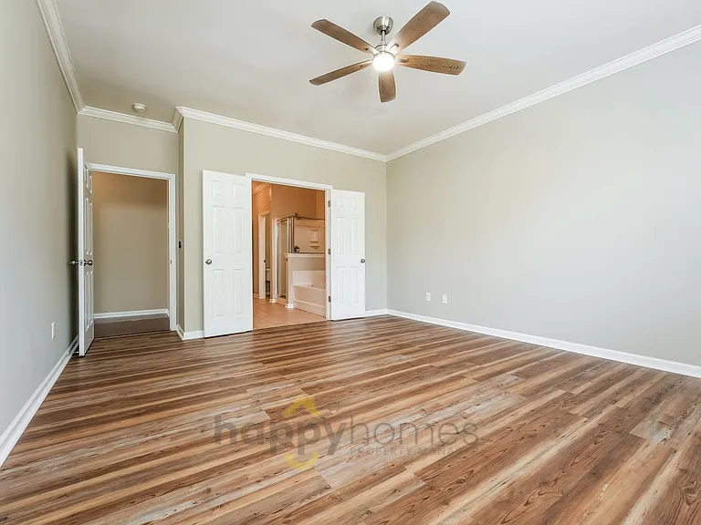 231 Xavier St — Photo 12