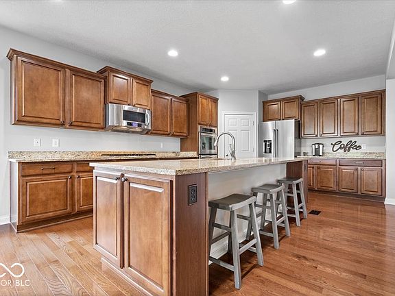 4th image of 8952 Heatherstone Pl