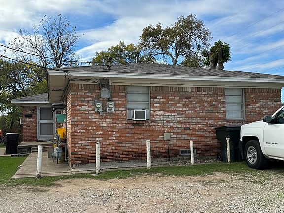 2nd image of 1025 G Ave #1025