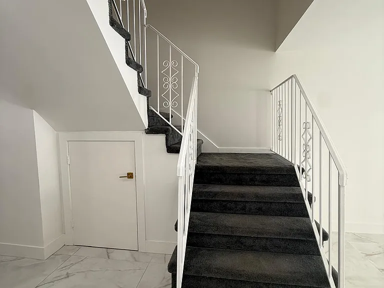 6744 Canary Palm Cir — Photo 24