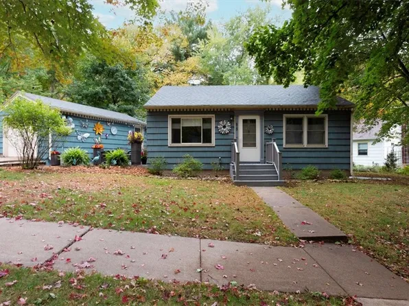 813 Oakwood Boulevard, Menomonie, WI 54751