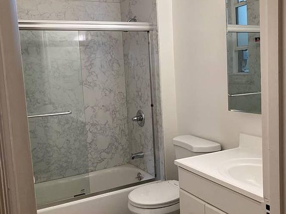 3rd image of 1803 Judah St APT 5