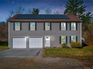 7 Arbor Ridge Rd, Torrington, CT 06790