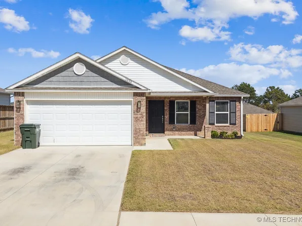 1004 W Odessa Rd, Claremore, OK 74019