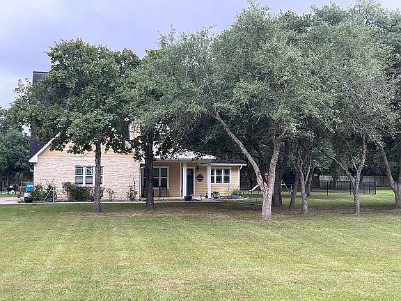 2nd image of 168 Oak View Dr