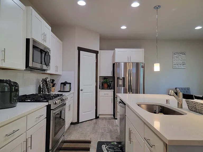 5050 Granger St — Photo 4