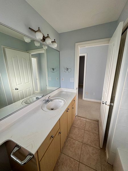 North Vancouver House for rent - 4 Bedrooms — photo 26