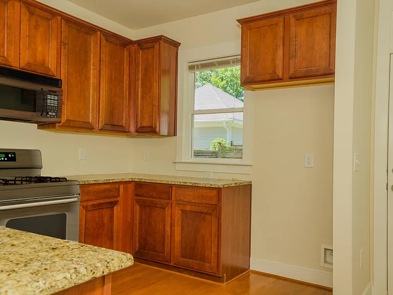 4402 Crystal Breeze St — Photo 12