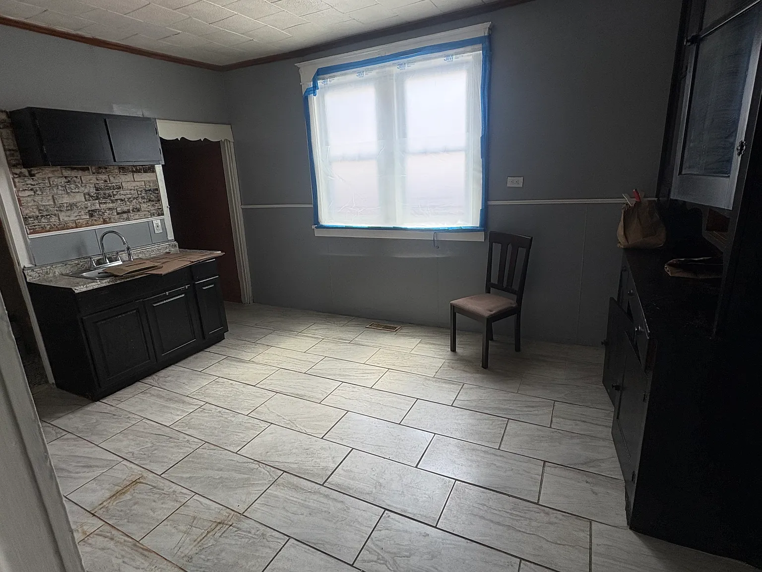 165 Gibson St — Photo 1