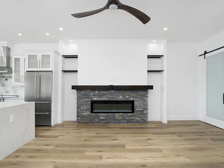 711 Tropical Dr — Photo 27