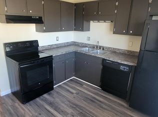 201 Shipman Rd #K-43, Havelock, NC 28532