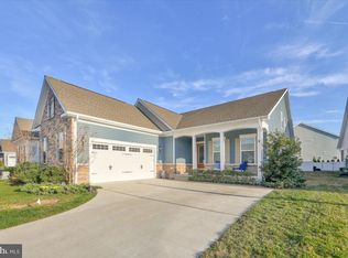 28 Fogland Ln, Ocean View, DE 19970