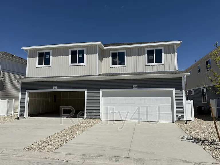 203 E Arcade Dr #1 — Photo 5