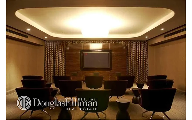 Rented by Douglas Elliman | media 19