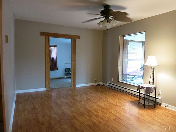 5th image of 18 Ryan Dr