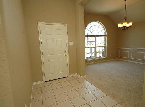 2nd image of 1417 Greenwich Dr