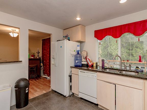 4th image of 11836 SE 322nd Pl