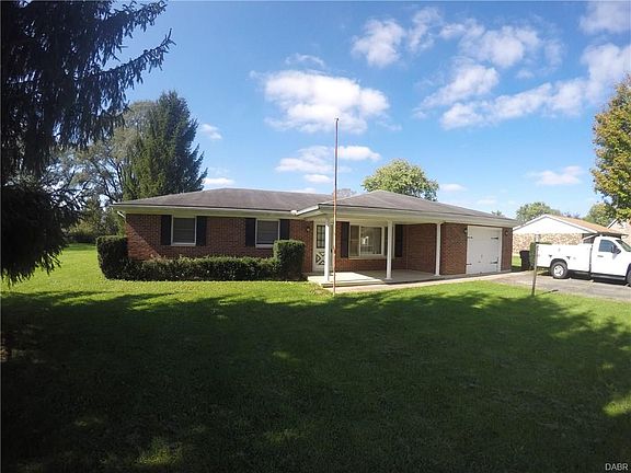 2nd image of 105 Sherwood Dr
