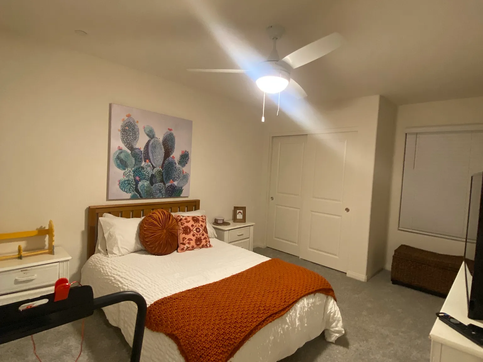 3 bed, 2.5 bath, 1668 sqft, $2,100 — Photo 2