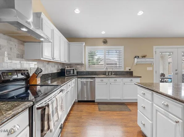 15257 W Hearn Rd, Surprise, AZ 85379