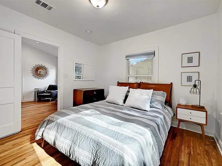 2943 Higgins St — Photo 14