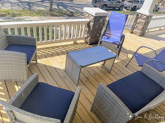 3. 330 N Holyoke, Front Porch