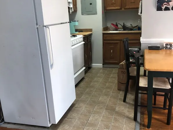 447 Park Dr #D2, Boston, MA 02215