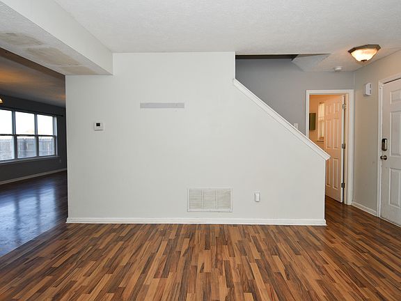 4th image of 5346 Claybrooke Dr