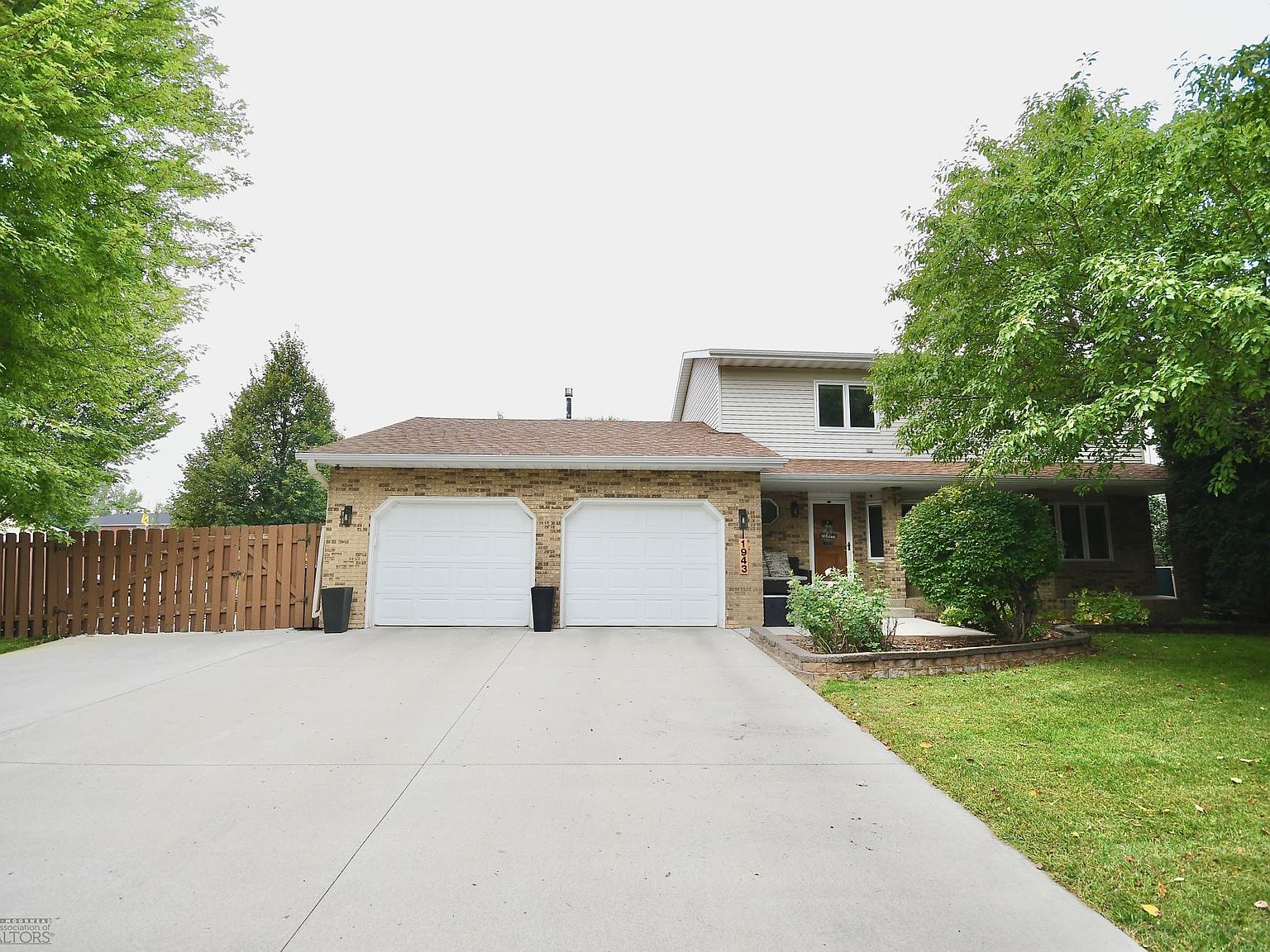 chicacoです Women's ZX/2 Dual Strap Classic Sandals | Chaco